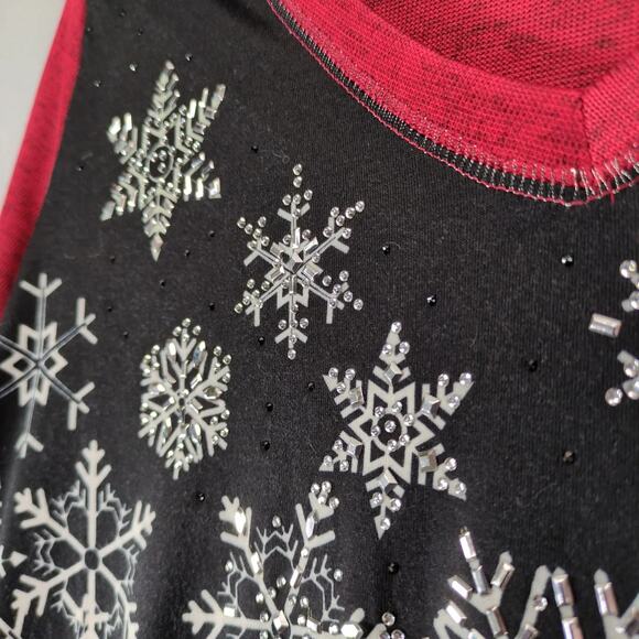 Onque Casual Santa Gnomes Holiday Shirt Top Womens XL P Embellished Snowflakes - Picture 9 of 10